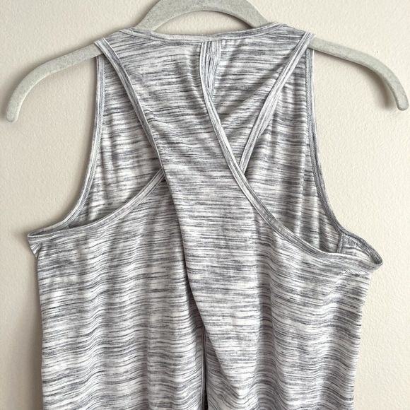 Athleta Essence Spacedye Tie Back Tank Gray Sleeveless Size Small Crossback Open - Picture 7 of 10